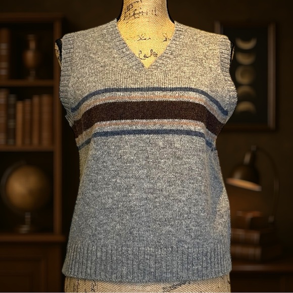 Dark Academia 90s Preppy 100% Wool Vest Size S Juniors - Picture 13 of 16